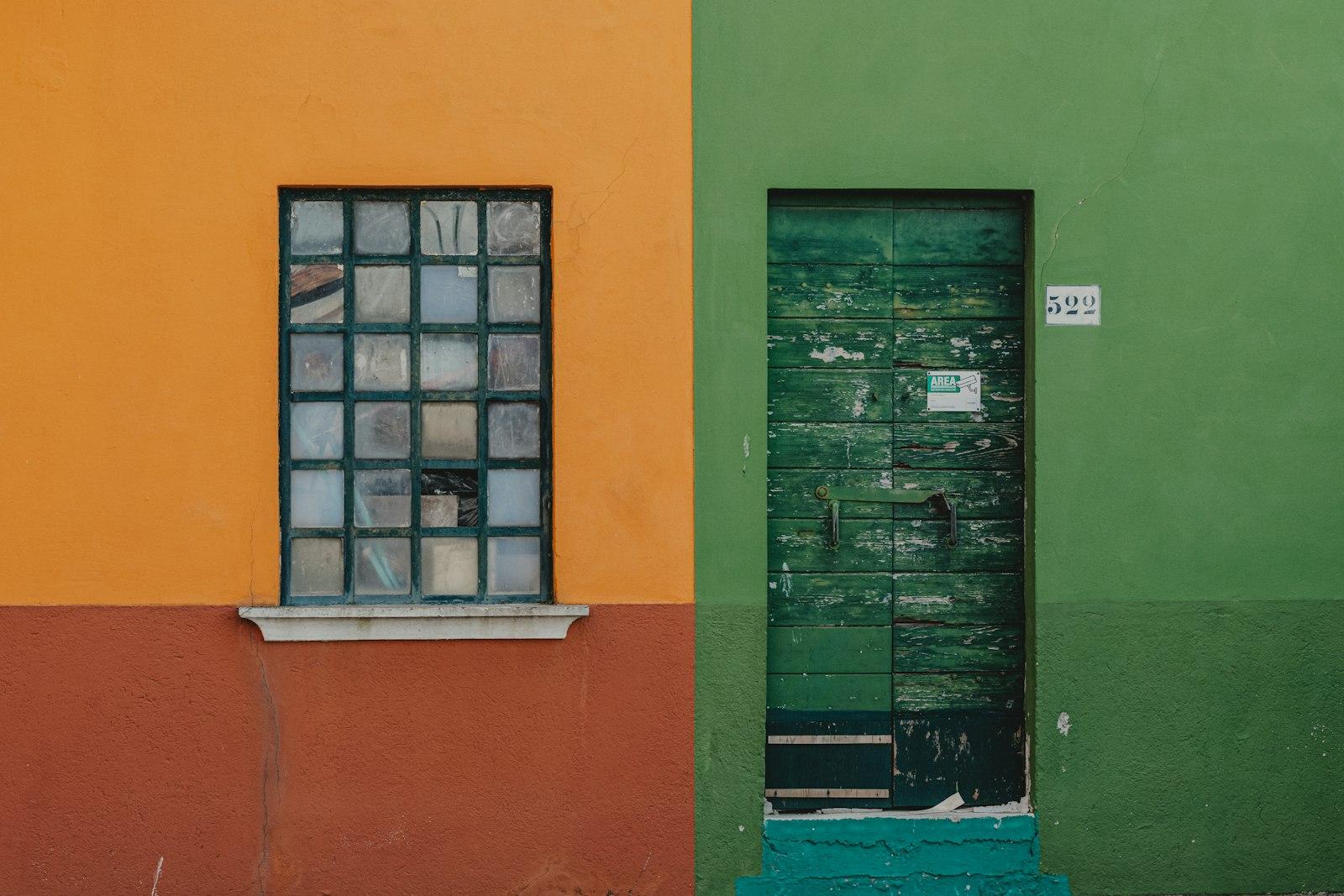 A Uniquely Painted House On The Island Of Burano, jigsaw puzzle preview