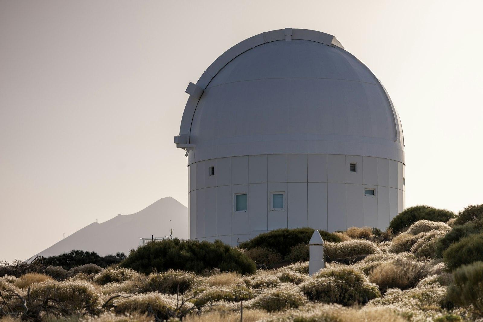 A White Building In A Desert jigsaw puzzle preview