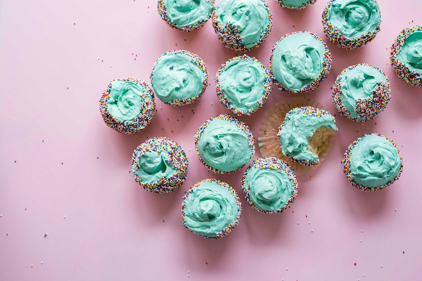 A Whole Batch Of Basic Vanilla Cupcakes jigsaw puzzle preview