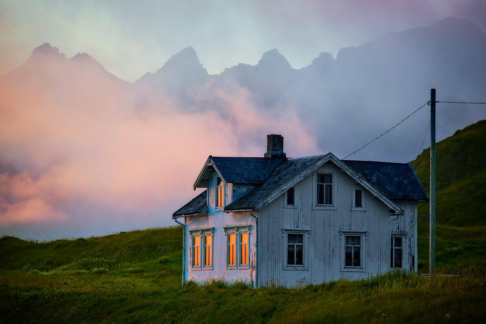 Arctic Summer Night jigsaw puzzle preview
