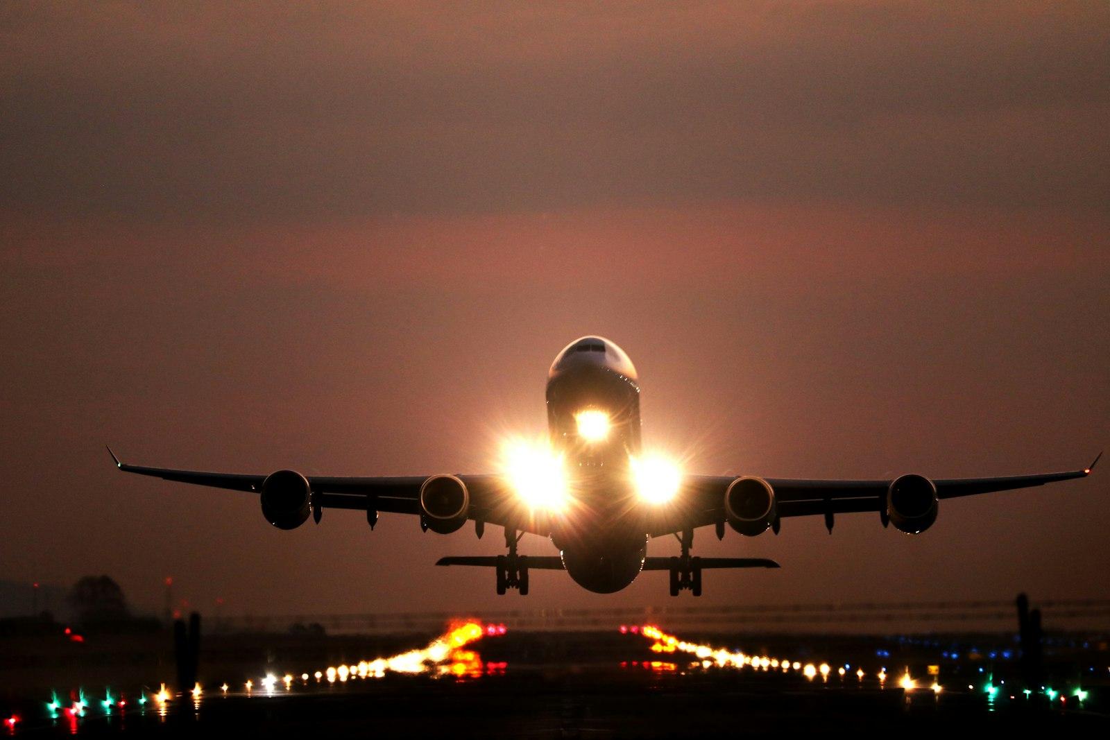 Atardecer De Aeropuerto jigsaw puzzle preview