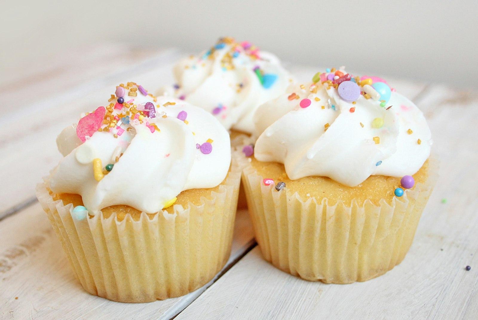 Cupcakes With Pastel Sprinkles jigsaw puzzle preview