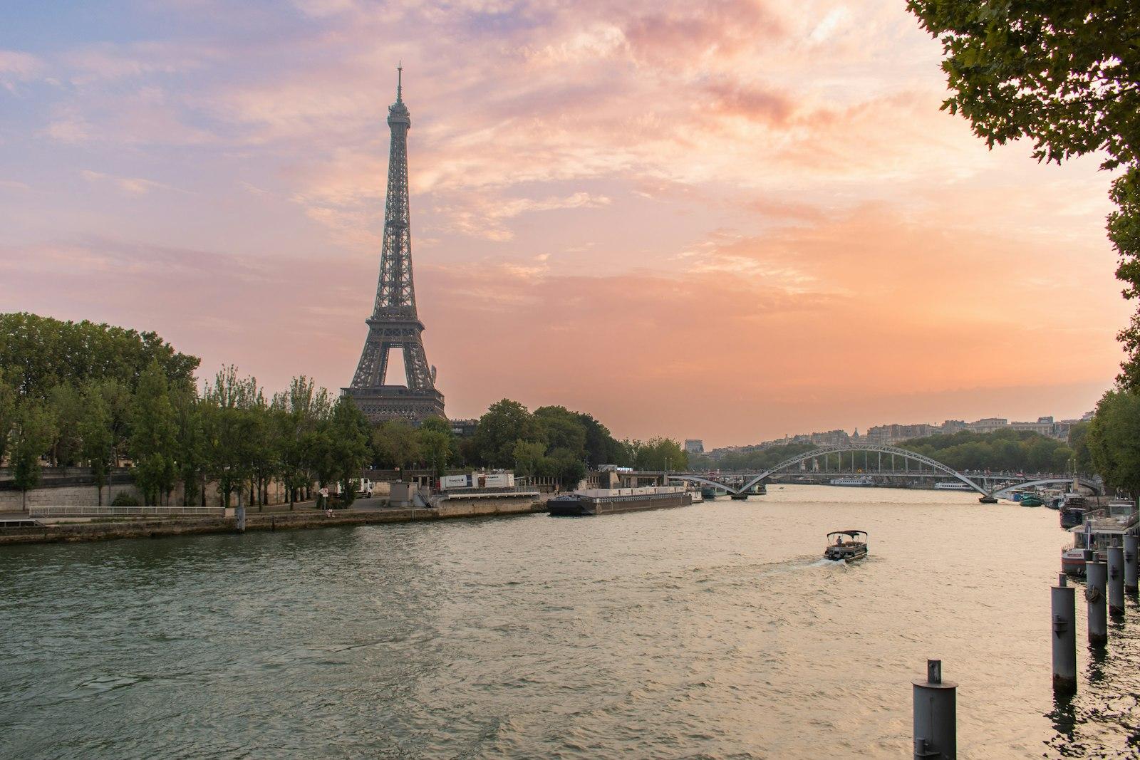 Eiffel Tower At Sunset jigsaw puzzle preview