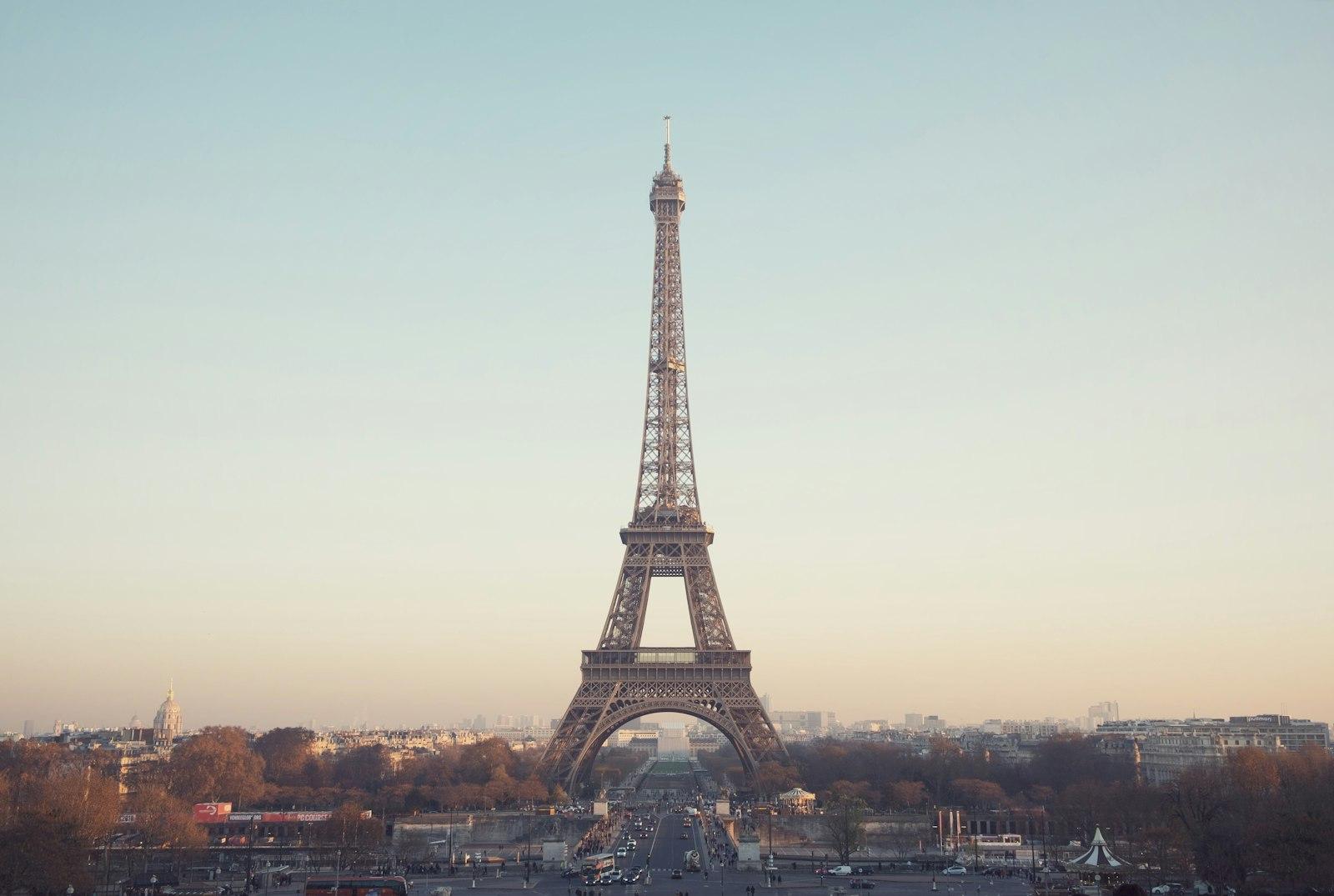 Eiffel Tower With Cityscape jigsaw puzzle preview