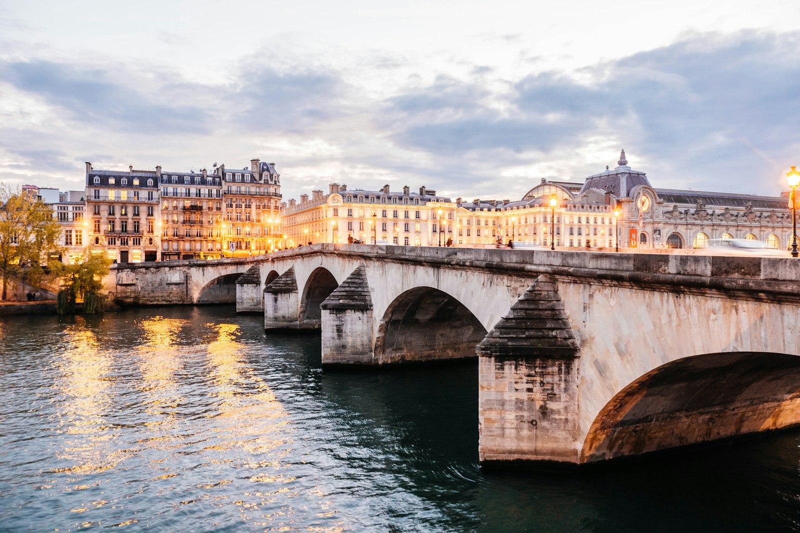 Illuminated Bridge On Seine jigsaw puzzle preview