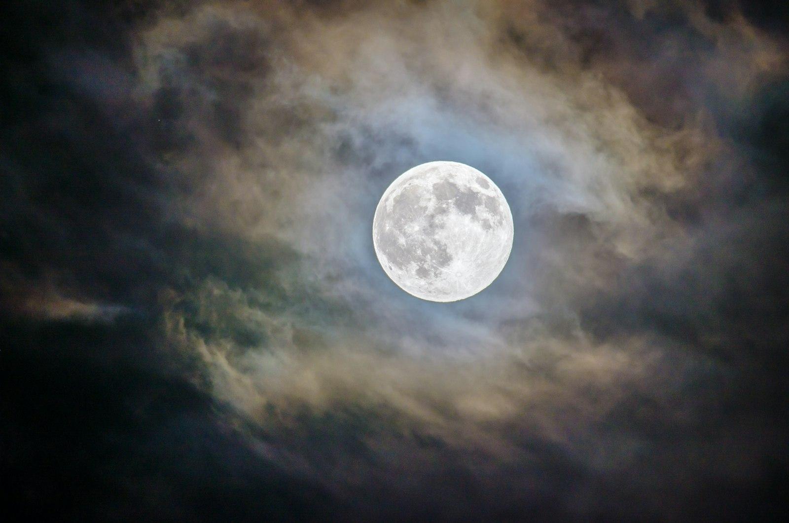 It Was A Cloudy Evening In Arizona On The Night Of jigsaw puzzle preview