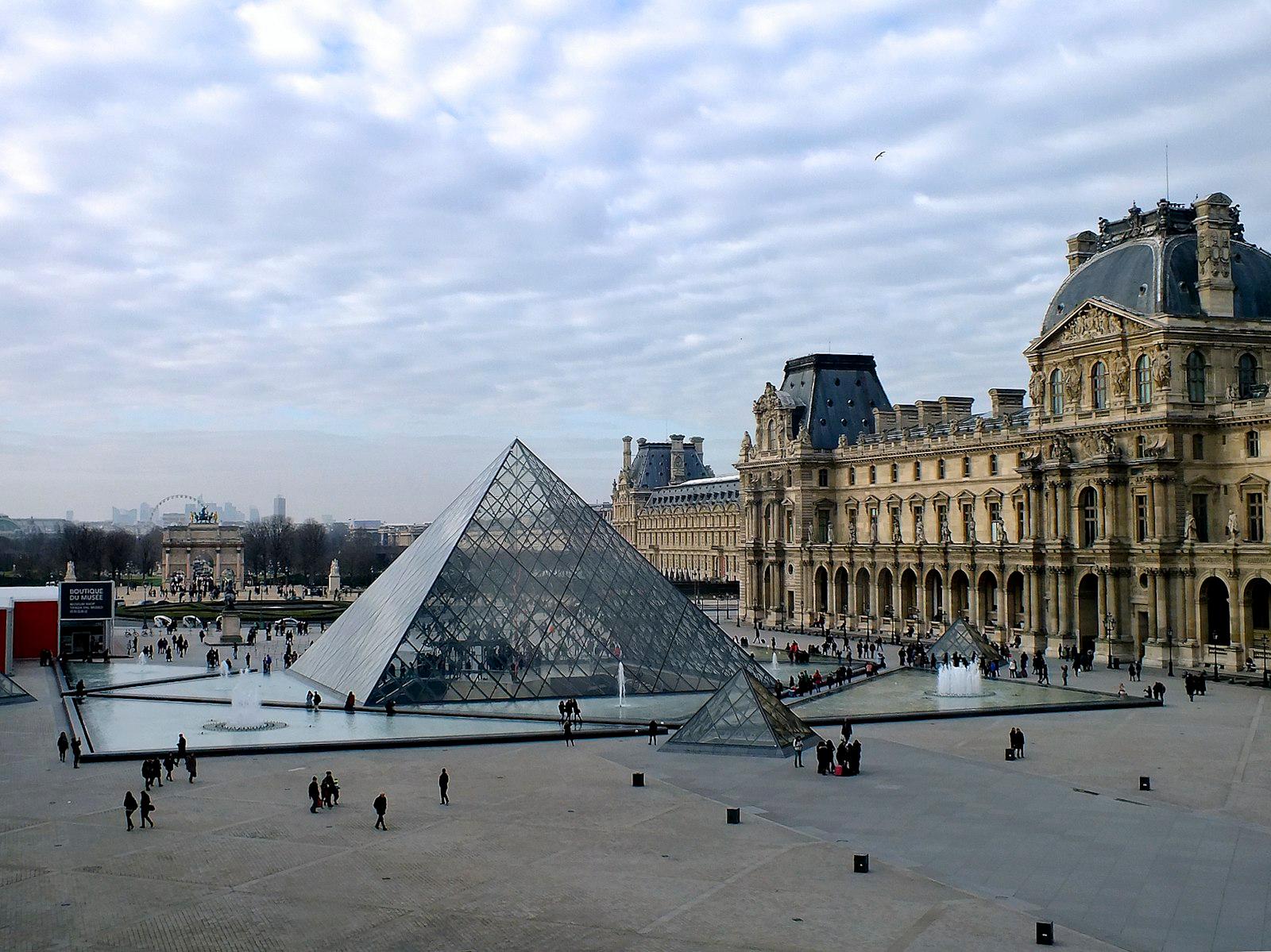Louvre Pyramid jigsaw puzzle preview