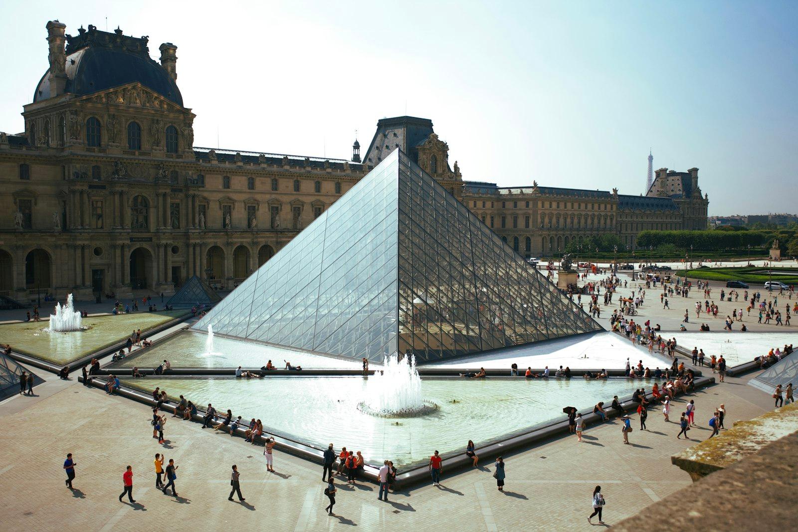 Louvre Pyramid jigsaw puzzle preview