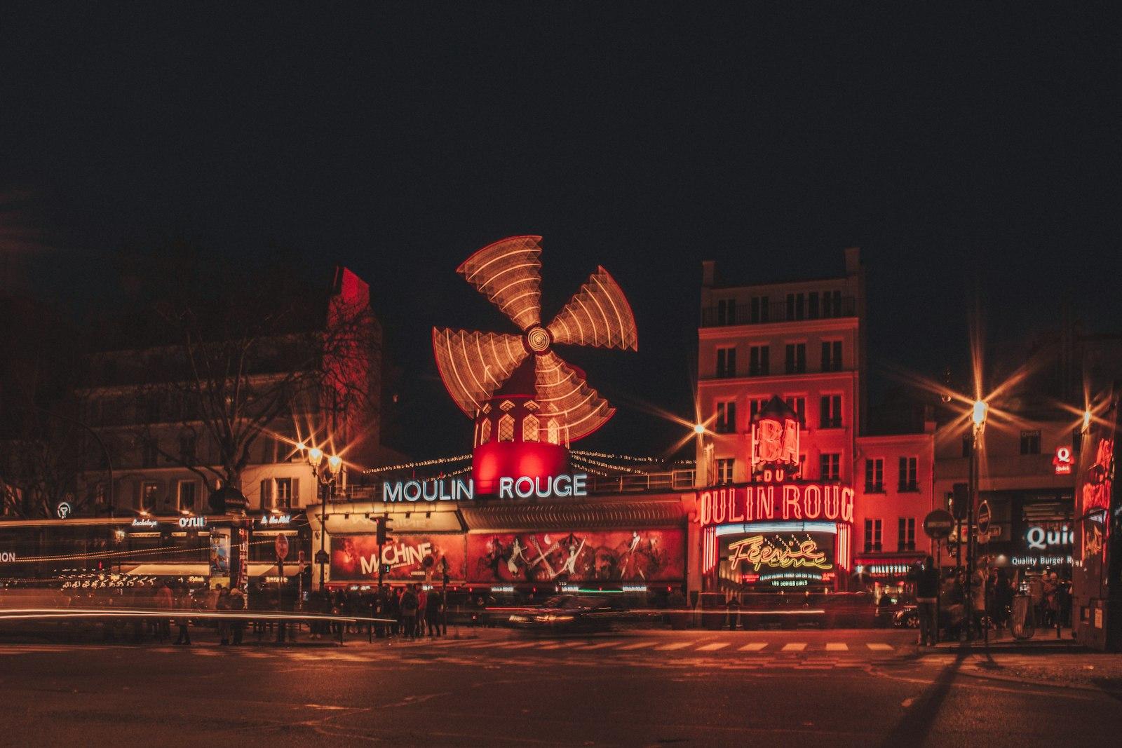 Moulin Rouge, Pigalle jigsaw puzzle preview