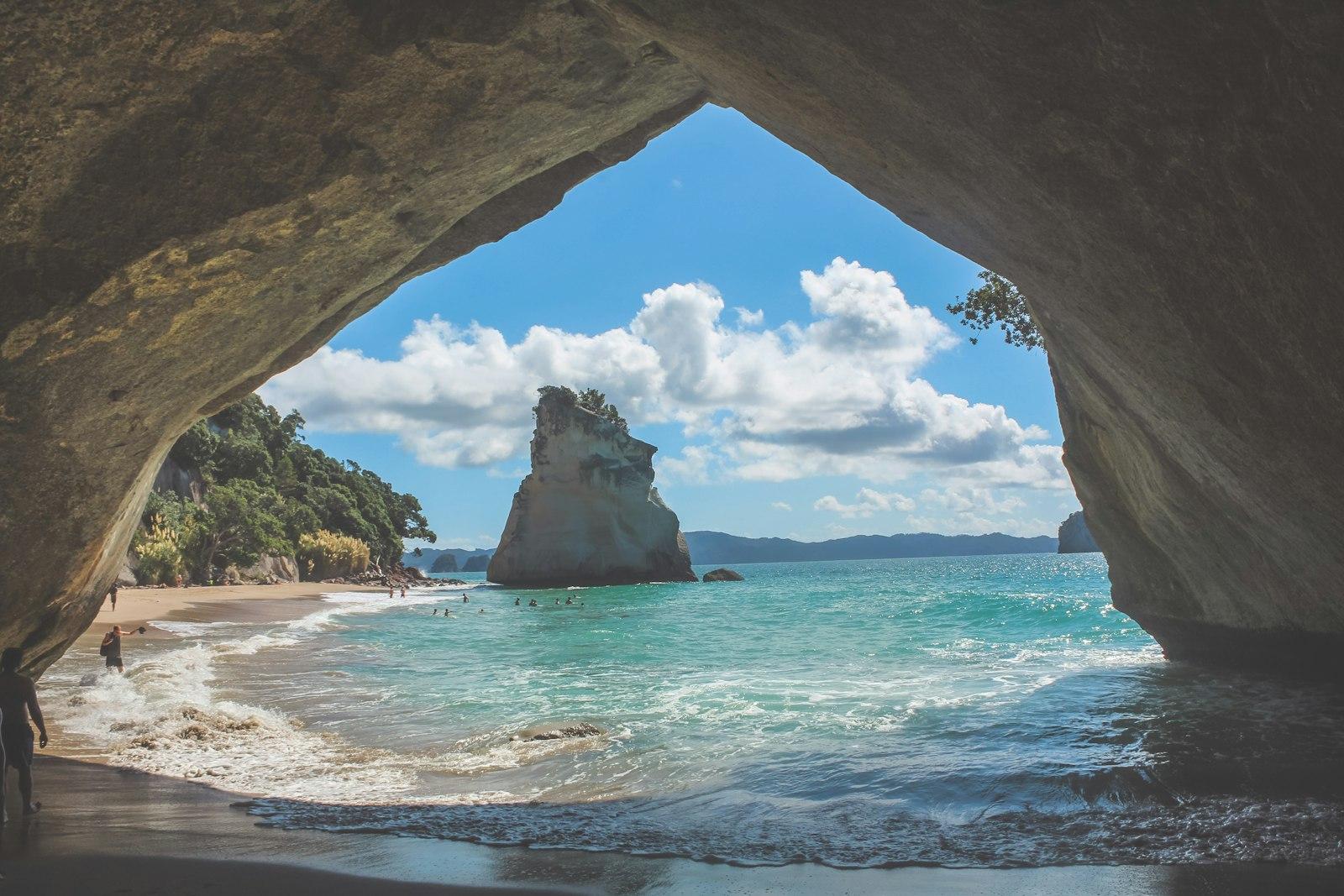 Ocean Sea Waves On Seashore jigsaw puzzle preview
