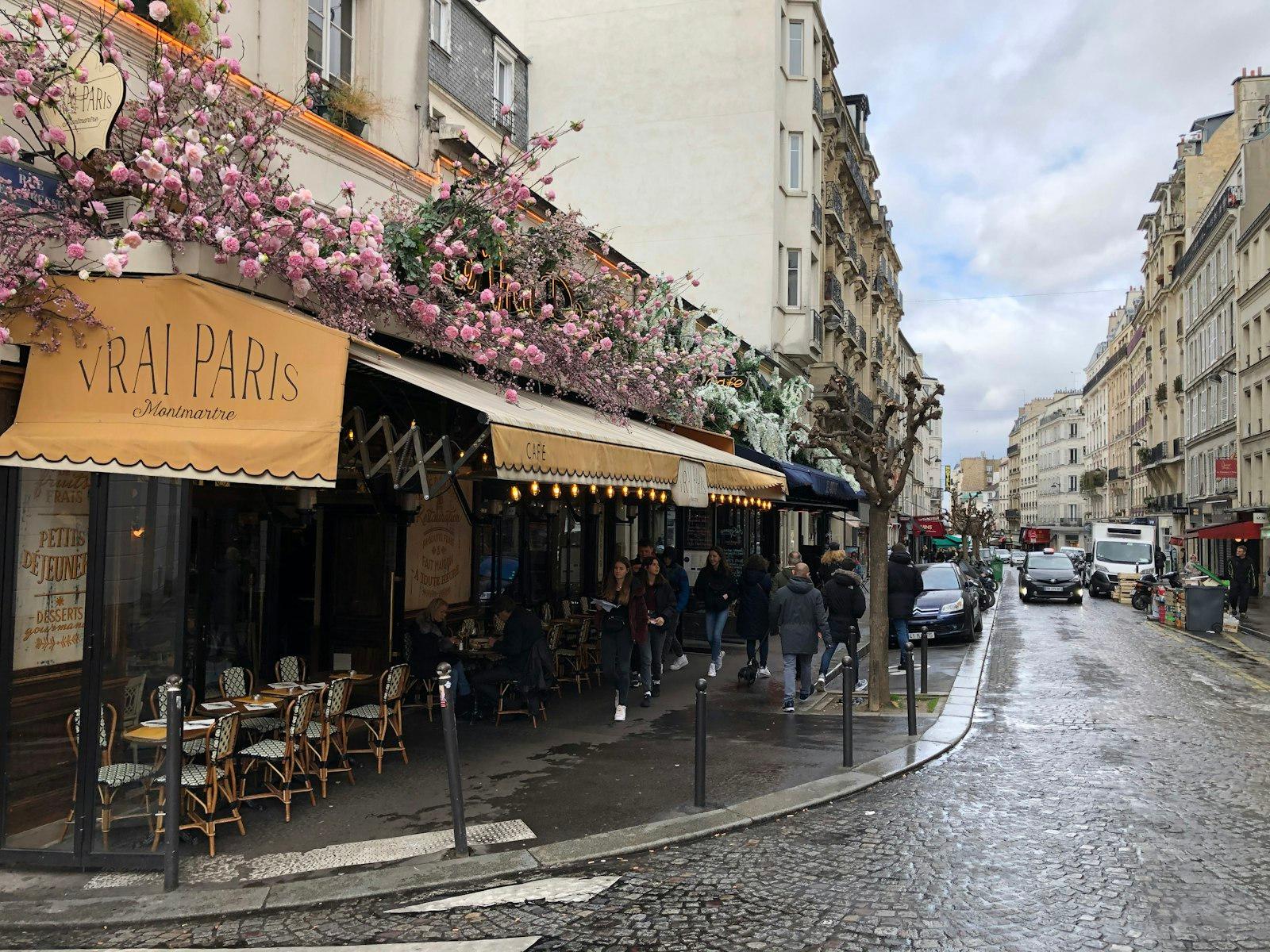 Paris Streetview Montmartre Cafe With Pink jigsaw puzzle preview