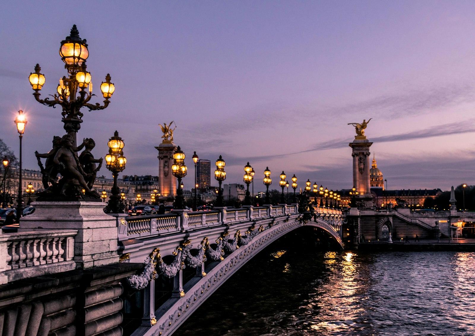 Parisian Bridge jigsaw puzzle preview