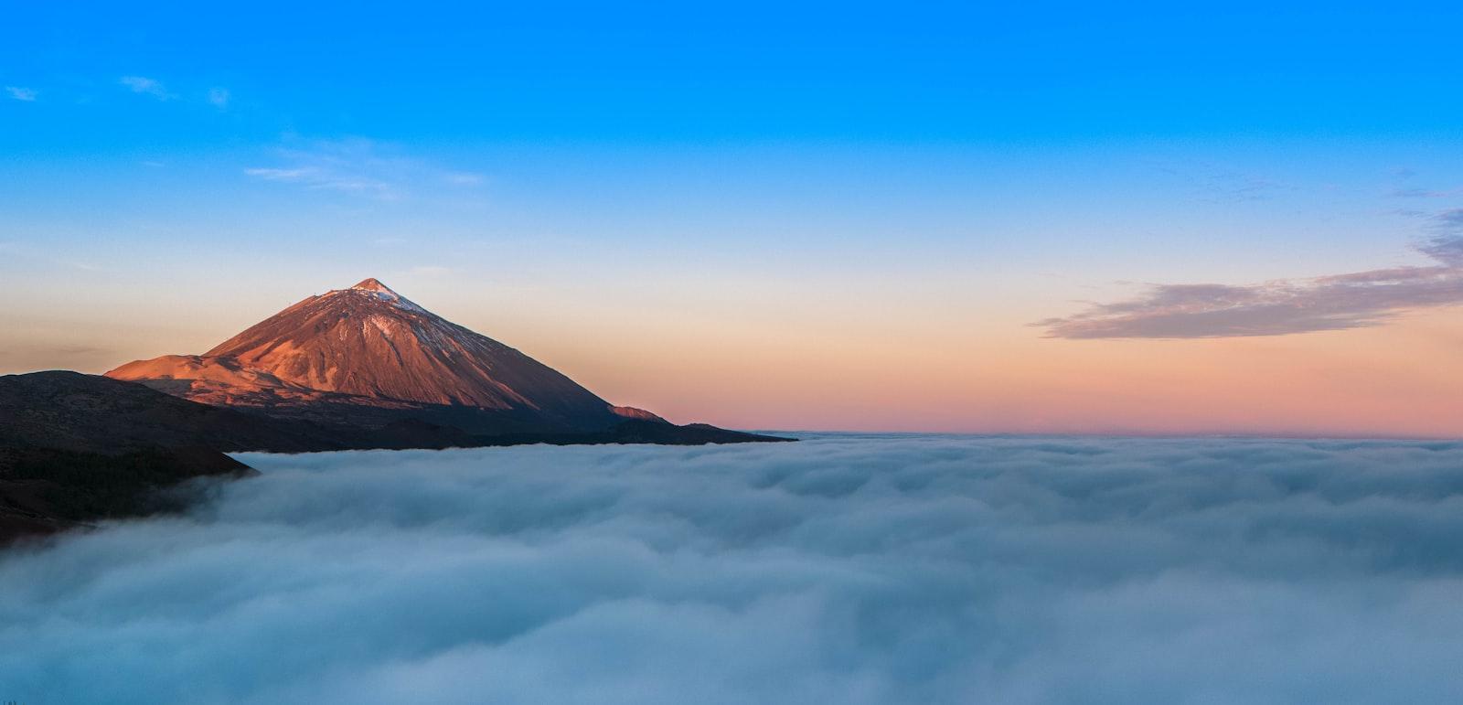Pico Teide Al Amanecer jigsaw puzzle preview