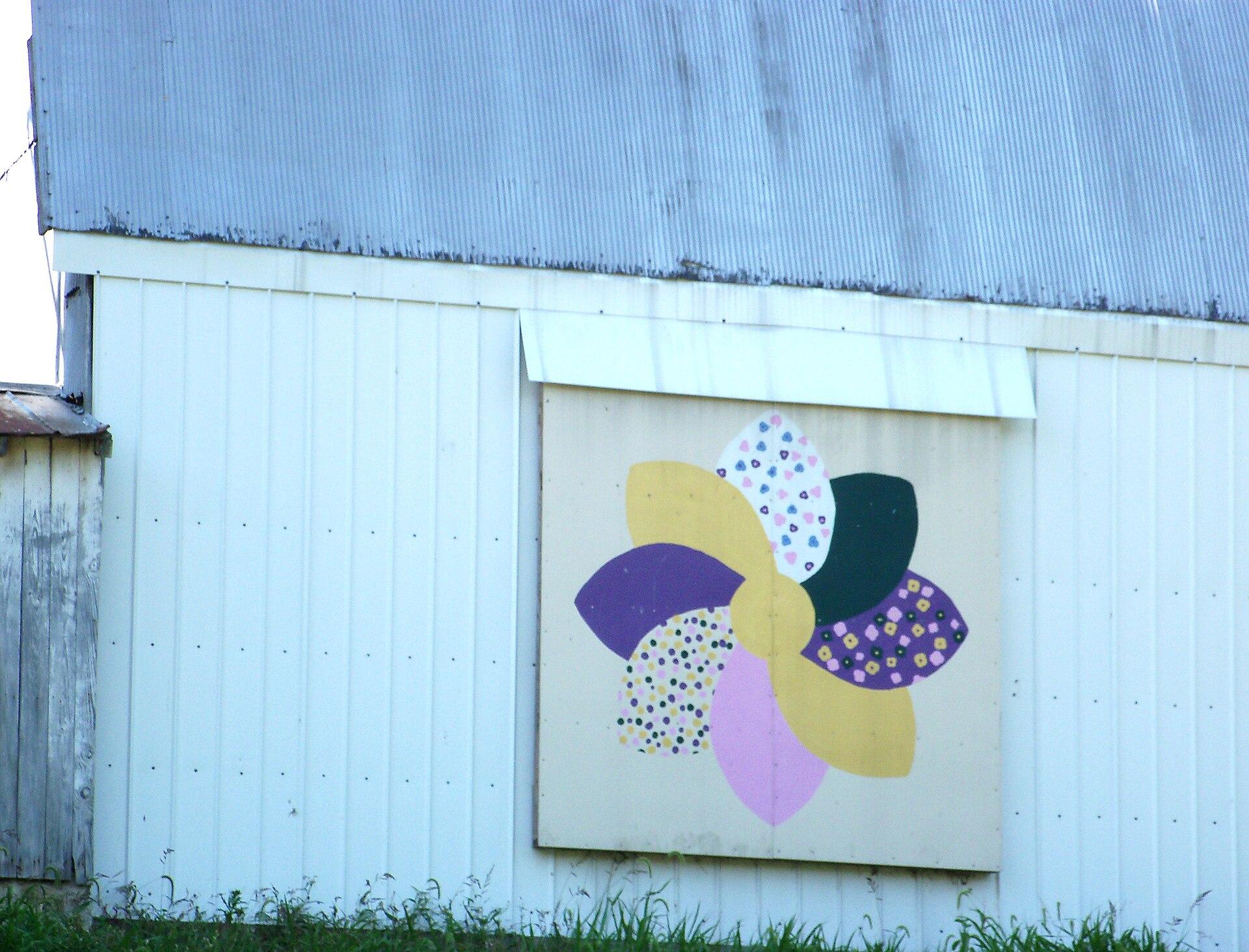 Quilt Barn jigsaw puzzle preview