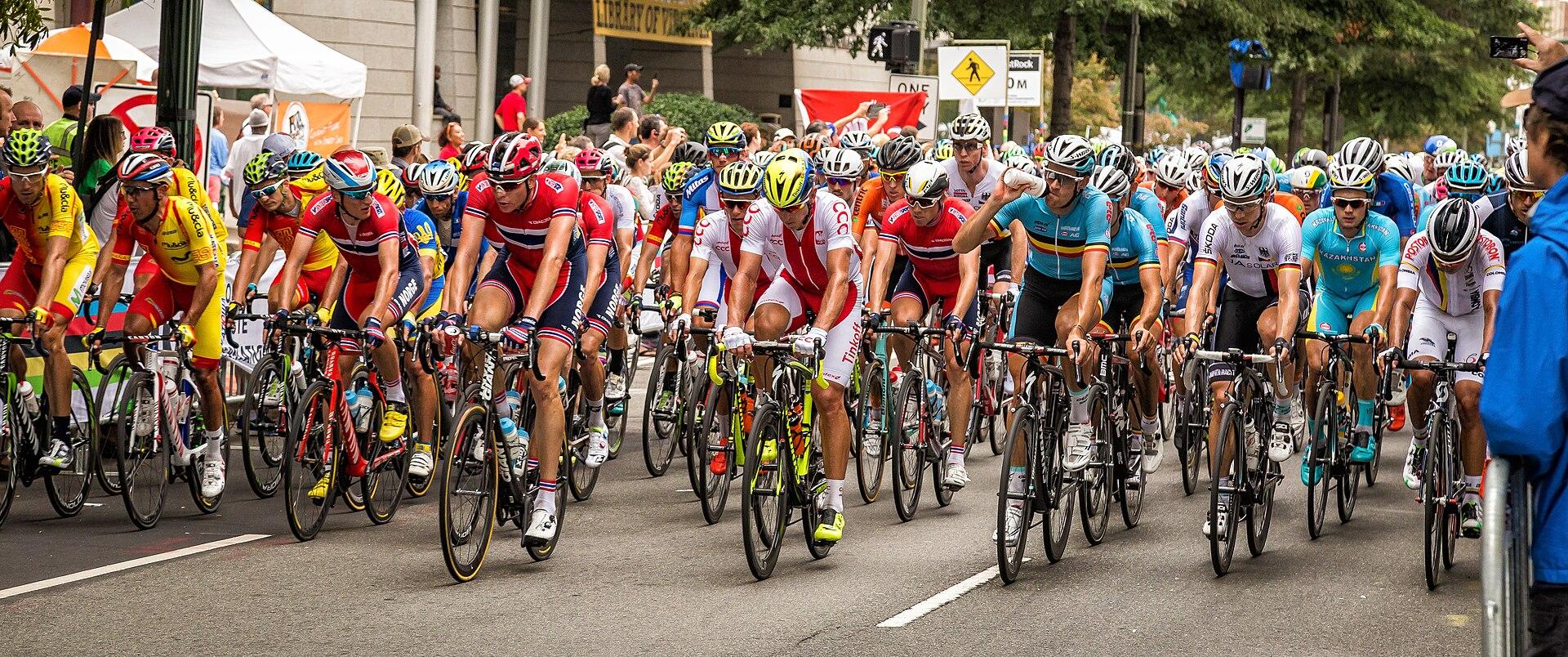 Road Cycling Peloton jigsaw puzzle preview