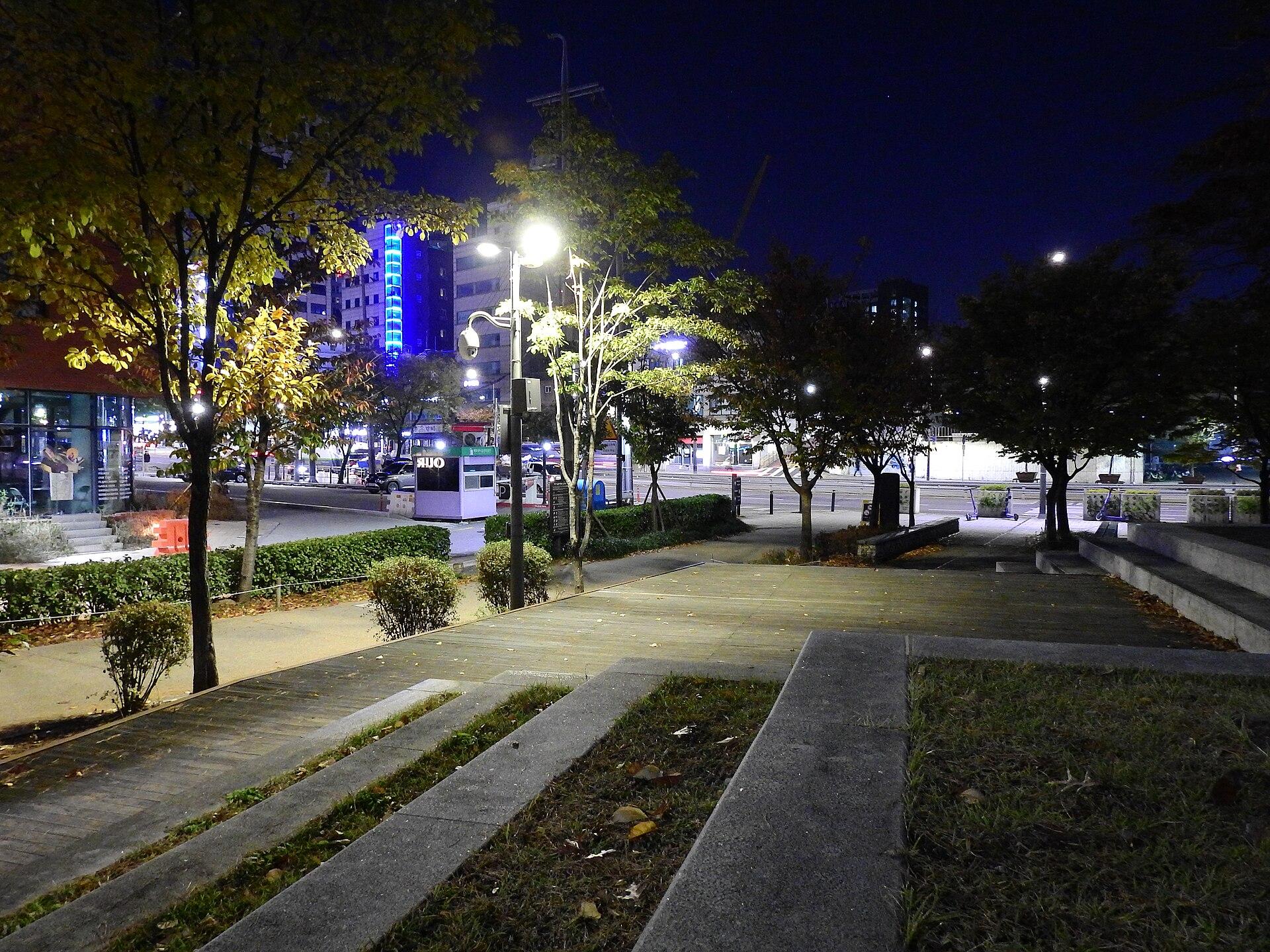 Seoul at Night jigsaw puzzle preview