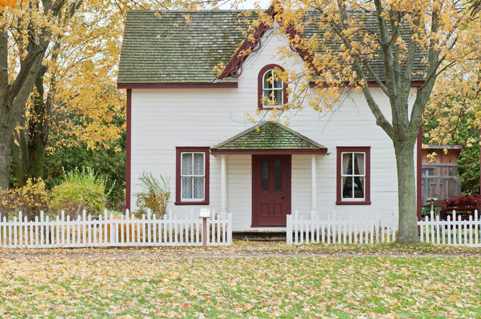 Small House On An Autumn’S Day jigsaw puzzle preview