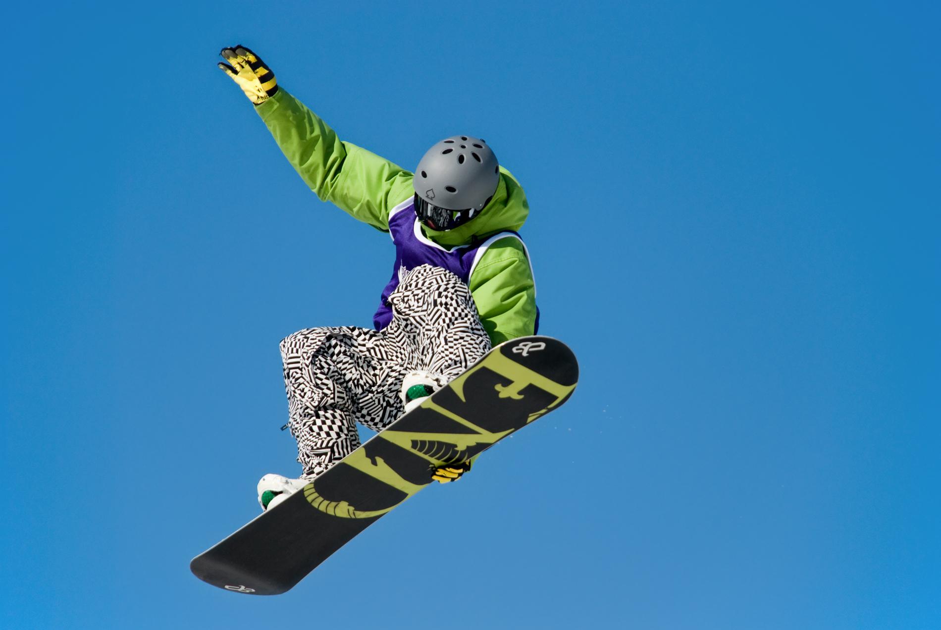 Snowboarder Jump jigsaw puzzle preview