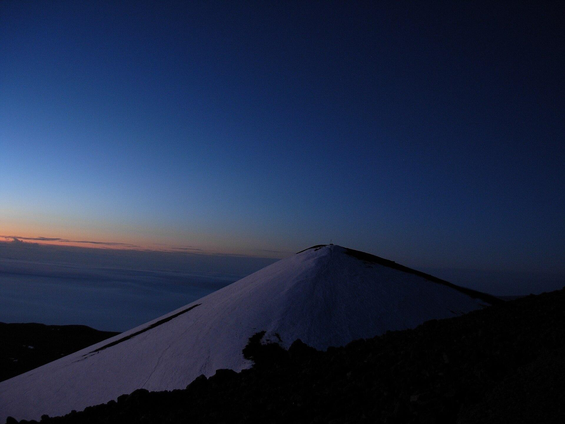 Snowy Summit at Dawn jigsaw puzzle preview