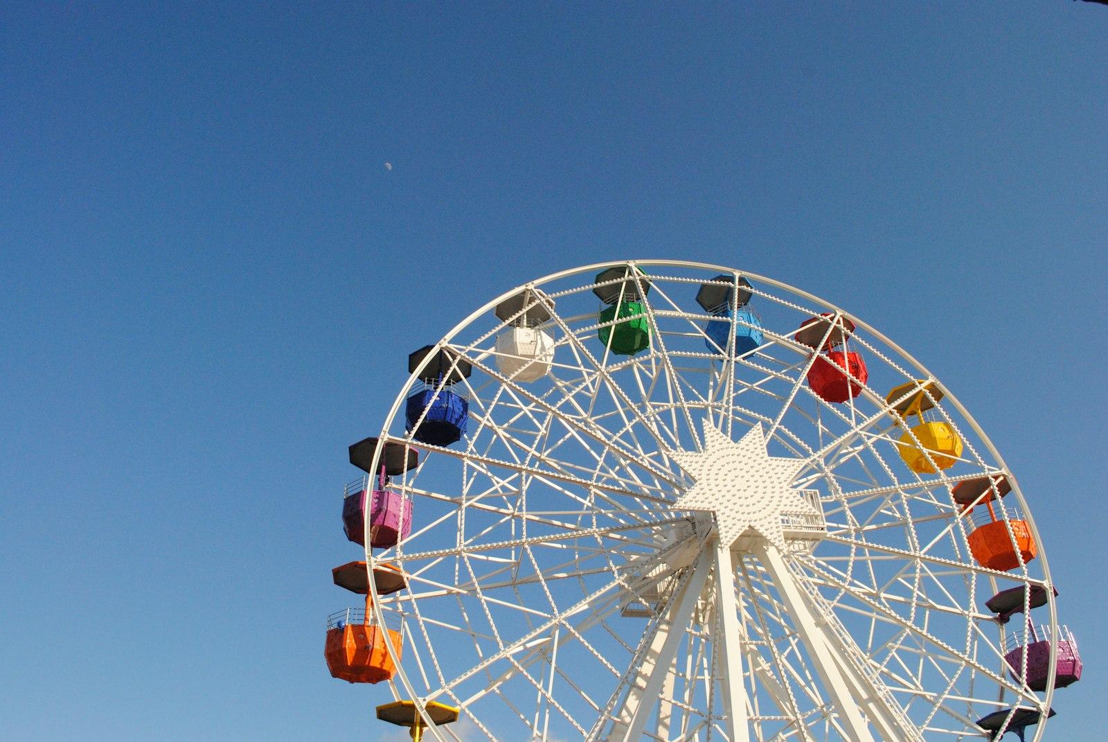 Tibidabo Rainbow Ferris Wheel jigsaw puzzle preview