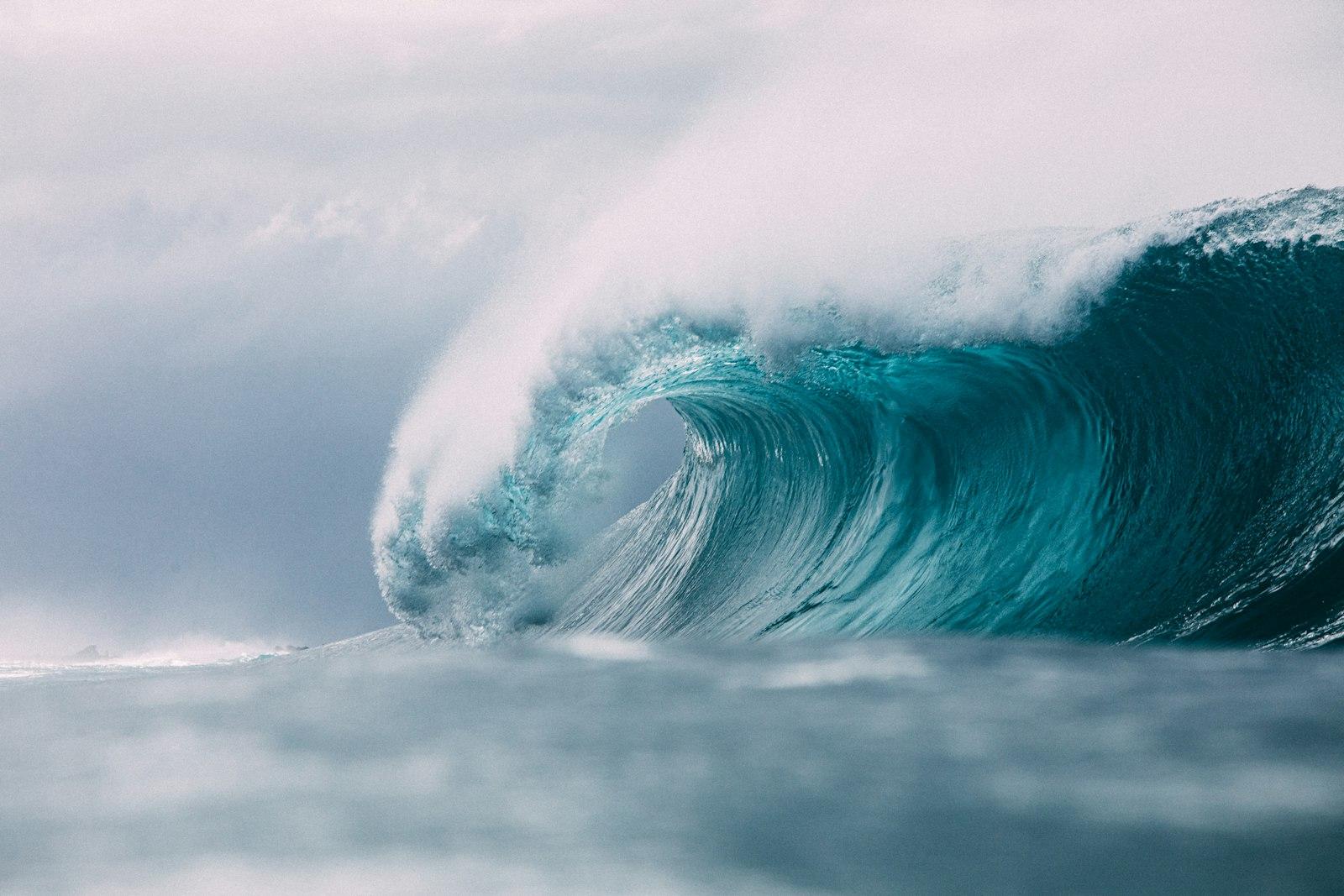 White And Blue Ocean Waves jigsaw puzzle preview