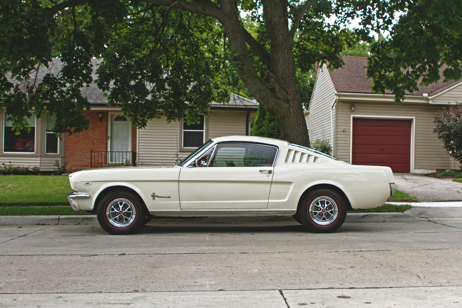White Vintage Mustang jigsaw puzzle preview